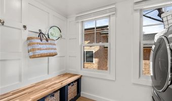 14 Robinson St, Narragansett, RI 02882