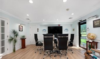 15 Thomas St, North Providence, RI 02911