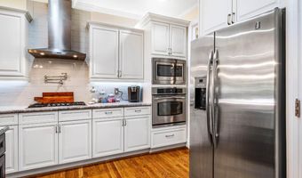 7304 Bouldercrest Ct, Apex, NC 27539