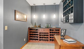 1413 27th St NW, Austin, MN 55912
