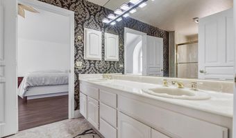 32 Princeville Ln, Las Vegas, NV 89113