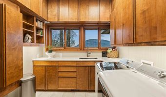 749 Stillmont Cir, Cashiers, NC 28717
