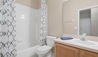 6936 SURREY OAK Dr, Apollo Beach, FL 33572