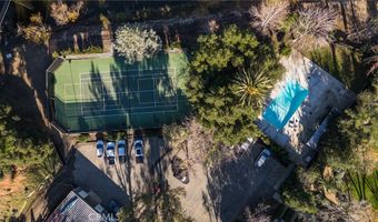 2305 Sugarloaf Dr, Agoura Hills, CA 91301