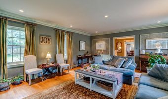 407 N TULPEHOCKEN Rd, Reading, PA 19601