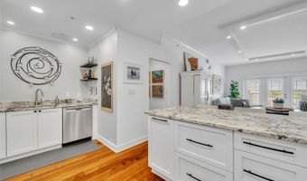 2305 EDGEWATER Dr 1602, Orlando, FL 32804