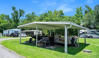 55521 Front St, Astor, FL 32102