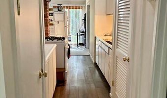 1 Butternut Cir 1, Avon, CT 06001