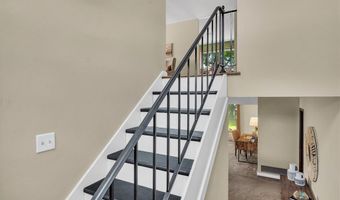 363 Windyoak Dr, Ballwin, MO 63021