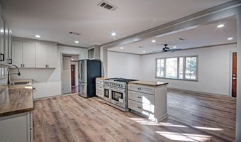 526 E Jasper St, Brandon, MS 39042