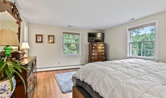 91 Cindyann Dr, East Greenwich, RI 02818