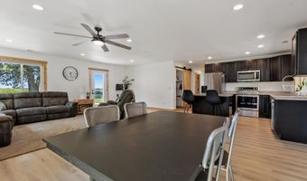 2810 S 392nd Ave, Aberdeen, SD 57401