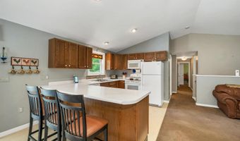 495 Halls Hill Rd, Alton, NH 03809