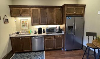 7840 Hillside Rd, Amarillo, TX 79119