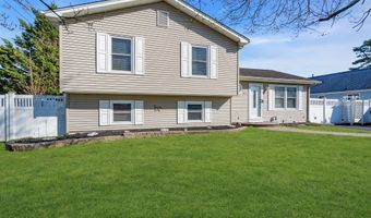 1233 Pacific Ave, Beachwood, NJ 08722