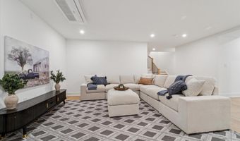 25 N RIDGE Ave B, Ambler, PA 19002