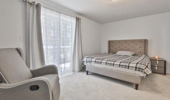 24 Suffolk Ct, Bedford, NH 03110