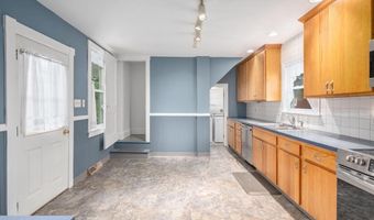 120 W 2ND St, Alburtis, PA 18011