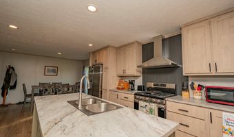 3 Back Rd, Abbot, ME 04406