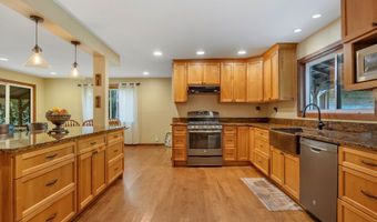 42274 ZIAK GNAT CREEK Ln, Astoria, OR 97103