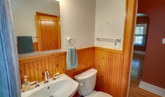 301 E 7th St, Alton, IL 62002