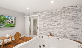 3100 N MONROE St, Arlington, VA 22207
