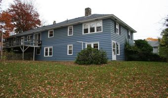 32 Sunset Ave, Wilton, ME 04294