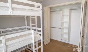 1030 Oakwood St, Burley, ID 83318