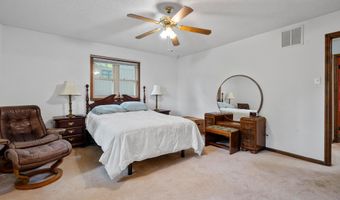 15 Tarifa Ln, Hot Springs Village, AR 71909