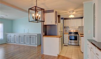 710 Hyacinth Cir, Barefoot Bay, FL 32976