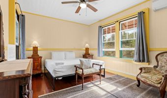 1896 KALANIANAOLE St, Hilo, HI 96720