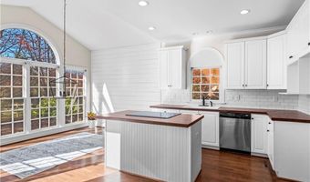 109 Isleworth Ct, Advance, NC 27006