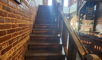 13 W 10TH St, Anniston, AL 36201