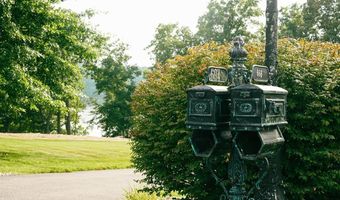 694 Eagle Point Dr, Austin, KY 42123