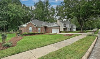 5607 Oak Dr, Charlotte, NC 28216