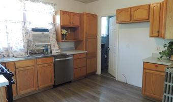 401 S Third St, Altamont, IL 62411