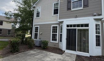 2620 Williamsburg Dr, Algonquin, IL 60102