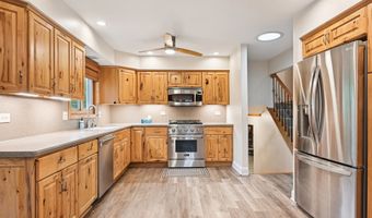 42280 N Center St, Antioch, IL 60002