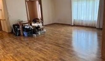 9 Valley Rd, Douglas, WY 82633