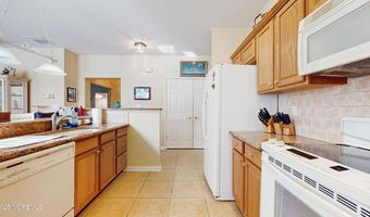 14 Edgewater Path, Barnegat, NJ 08005