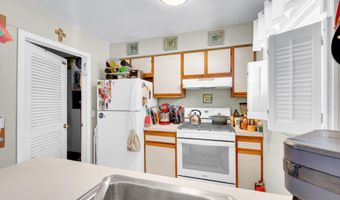 60 Walnut St, Beachwood, NJ 08722