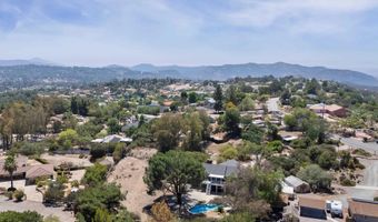 2827 N Victoria Dr, Alpine, CA 91901