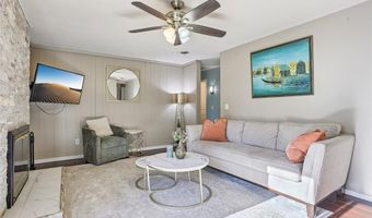 117 Old Oaks Dr, Ballwin, MO 63011