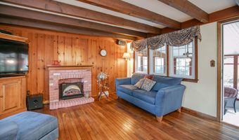 75 Lakeview Dr, Allentown, NJ 08501