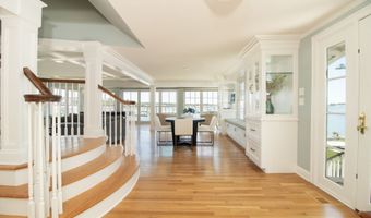 60 Island View Ave, Branford, CT 06405