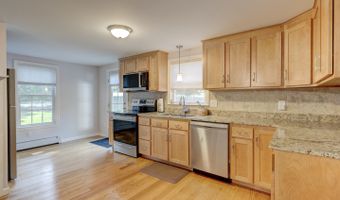 52 Whitney Rd, Columbia, CT 06237