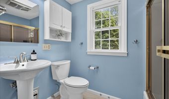 1006 King Rd, Cheshire, CT 06410