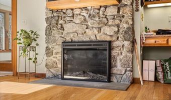 278 Tower Hill Rd, Cumberland, RI 02864