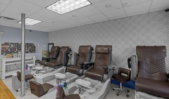 94 E BROWNING Rd, Bellmawr, NJ 08031