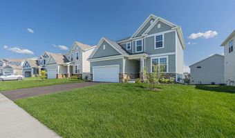 531 Alpine Dr, Algonquin, IL 60102